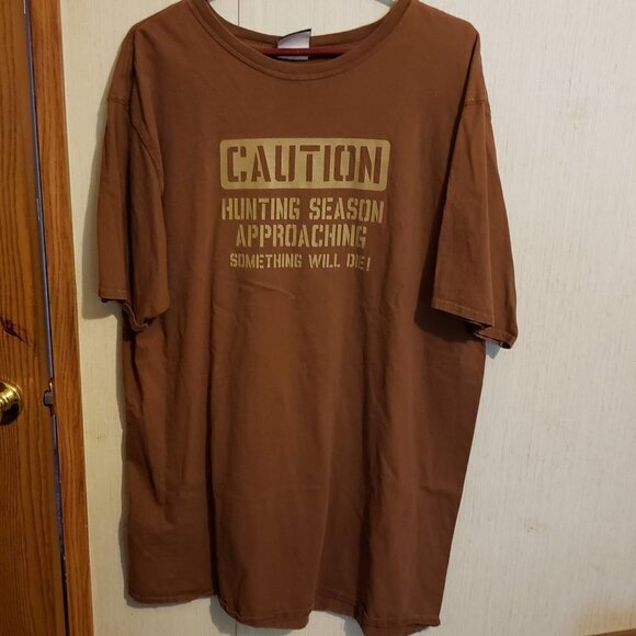 Caution Hunting Season Men's XL Brown Further Out Short Sleeve T-Shirt - Picture 1 of 4